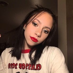 Meet your Posher, Mckenzie